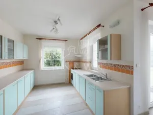 Prodej rodinného domu, Zdiby, 260 m2