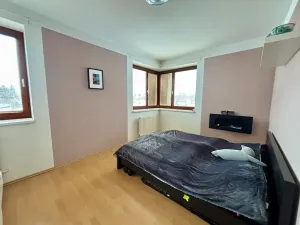 Prodej bytu 3+kk, Jesenice, Cedrová, 63 m2