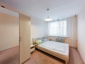 Pronájem bytu 2+kk, Praha - Kobylisy, Rajmonova, 55 m2