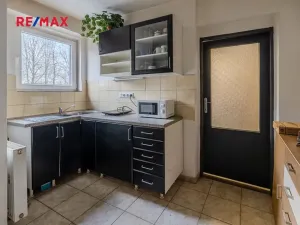 Prodej výrobních prostor, Neuměř, 405 m2