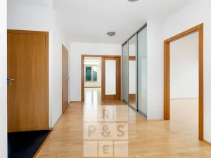 Prodej bytu 4+kk, Průhonice, Uhříněveská, 134 m2