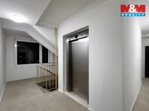 Prodej bytu 3+1, Praha - Stodůlky, Prusíkova, 74 m2