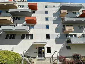 Prodej bytu 2+kk, Praha - Horní Měcholupy, Modenská, 54 m2