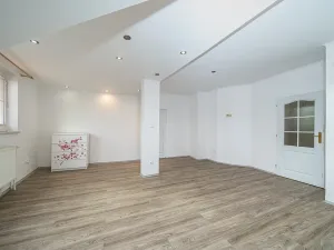 Prodej bytu 3+1, Olomouc, Chválkovická, 92 m2