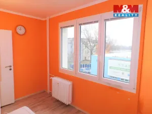 Pronájem bytu 1+1, Cheb, U Stadionu, 41 m2