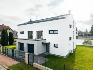 Prodej rodinného domu, Praha - Horní Počernice, Bříšťanská, 218 m2