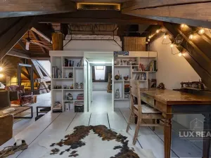 Prodej atypického bytu, Mikulov, Komenského, 164 m2