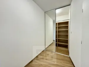 Pronájem bytu 2+kk, Znojmo, Tovární, 50 m2
