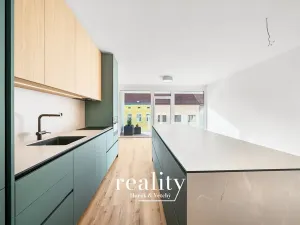 Prodej bytu 3+kk, Znojmo, Jarošova, 76 m2