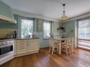 Prodej rodinného domu, Ledečko, 257 m2