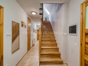 Prodej vícegeneračního domu, Mnichovice, Nad rybníkem, 312 m2