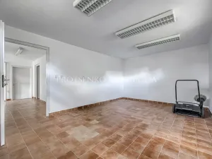 Prodej vily, Křižanov, Benešovo náměstí, 530 m2