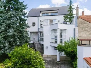 Prodej ordinace, Křižanov, Benešovo náměstí, 530 m2