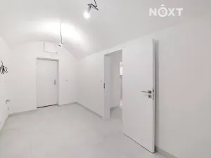 Prodej bytu 2+kk, Praha - Vysočany, Kolmá, 23 m2