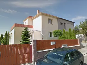 Pronájem kanceláře, Praha - Žižkov, K vrcholu, 200 m2