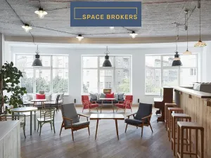 Pronájem kanceláře, Praha, Křižíkova, 550 m2