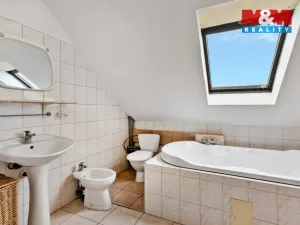 Prodej rodinného domu, Březno, 247 m2