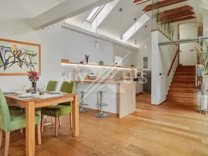 Prodej rodinného domu, Praha - Kyje, Hodějovská, 308 m2