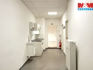 Pronájem obchodního prostoru, Tanvald, Krkonošská, 180 m2