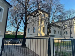 Pronájem bytu 1+kk, Praha - Vršovice, Bartoškova, 36 m2