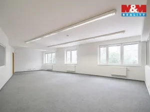 Pronájem kanceláře, Praha - Hostivař, Na Plískavě, 401 m2