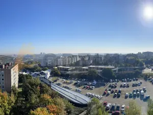 Pronájem bytu 3+1, Praha - Hlubočepy, Lamačova, 77 m2