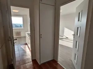 Pronájem bytu 3+1, Praha - Podolí, Ve svahu, 80 m2