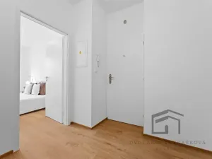 Pronájem bytu 2+kk, Praha - Břevnov, Nad Kajetánkou, 45 m2