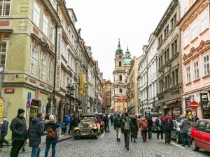 Pronájem bytu 1+kk, Praha - Malá Strana, Mostecká, 35 m2