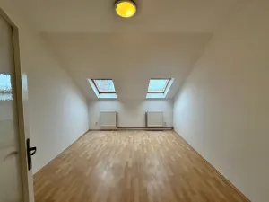 Pronájem bytu 2+1, Děčín, El. Krásnohorské, 47 m2