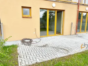 Pronájem bytu 1+kk, Pyšely, Sedlákova, 30 m2