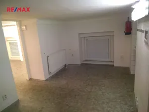 Pronájem kanceláře, Praha - Karlín, Sokolovská, 36 m2