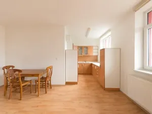 Pronájem bytu 2+kk, Jihlava, Poláčkova, 51 m2