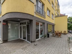 Prodej obchodního prostoru, Praha - Vršovice, Petrohradská, 123 m2