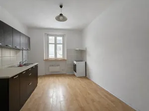 Pronájem bytu 1+1, Karlovy Vary, Kollárova, 39 m2