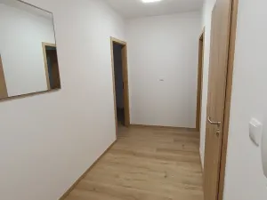 Pronájem bytu 3+kk, Praha - Vršovice, Taškentská, 57 m2
