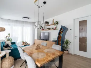 Pronájem bytu 2+kk, Praha - Záběhlice, Klapálkova, 58 m2