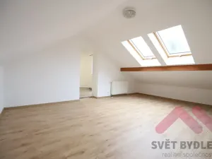 Pronájem rodinného domu, Vestec, Na Suchých, 142 m2