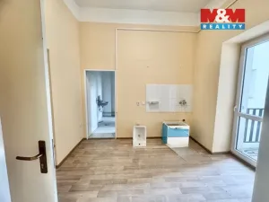 Pronájem kanceláře, Chomutov, Ruská, 125 m2