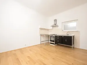 Prodej bytu 2+1, Brno, Kartouzská, 79 m2