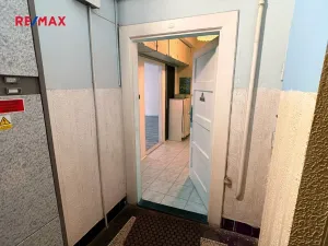 Prodej bytu 1+1, Praha - Holešovice, Stupkova, 55 m2