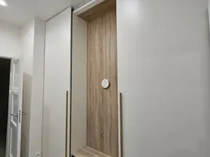 Pronájem bytu 2+kk, Praha - Žižkov, Žerotínova, 45 m2