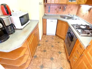 Prodej bytu 3+1, Praha - Horní Měcholupy, Livornská, 74 m2