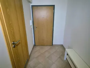 Prodej bytu 1+kk, Praha - Kyje, Sicherova, 38 m2