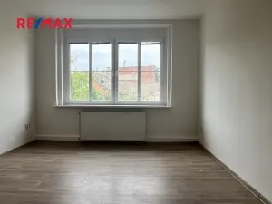 Pronájem bytu 3+1, Kladno, Poštovní náměstí, 89 m2
