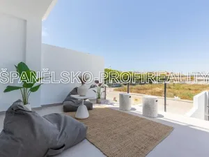 Prodej rodinného domu, Alicante, Španělsko, 207 m2