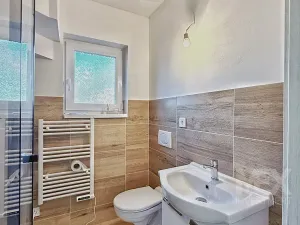 Prodej rodinného domu, Uhersko, 84 m2