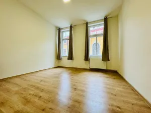 Pronájem bytu 2+1, Aš, Hlavní, 82 m2