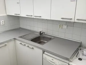 Pronájem kanceláře, Praha - Žižkov, U zásobní zahrady, 476 m2