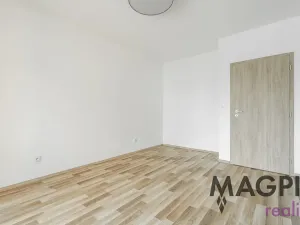 Prodej bytu 2+kk, Praha - Uhříněves, Oty Bubeníčka, 45 m2